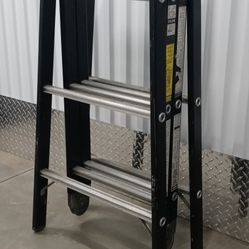 Compactable Ladder