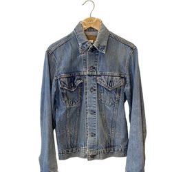 Vintage Levi’s Jacket 90s Women’s