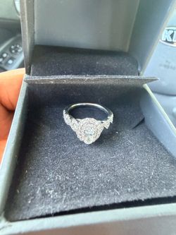 Engagement ring for sale