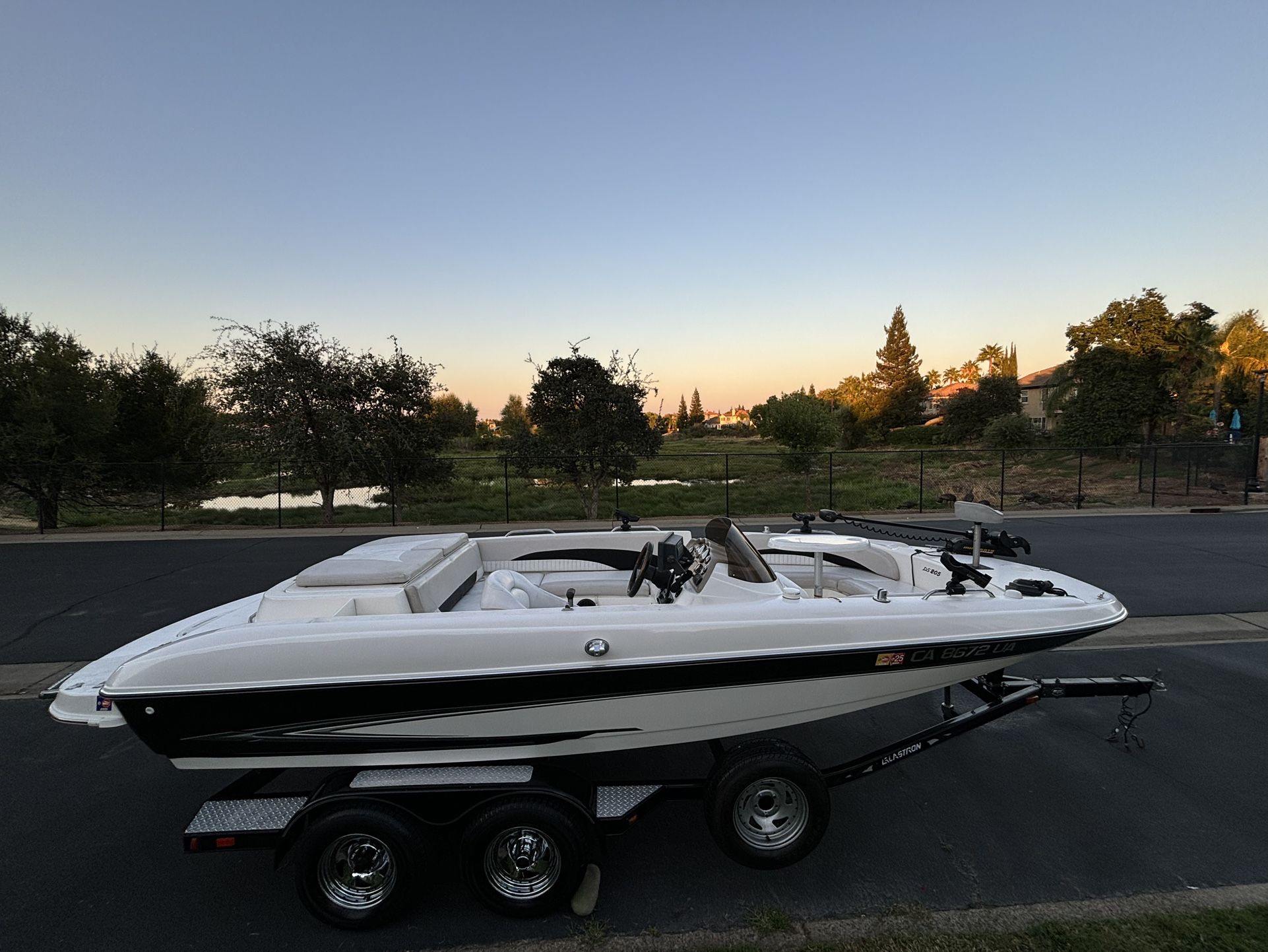 2007 Glastron DS 205