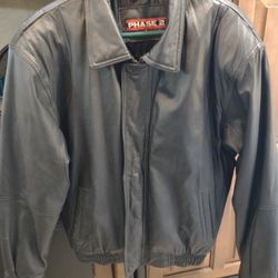 Phase 2 Leather Jacket Mens Medium Needs Zipper 