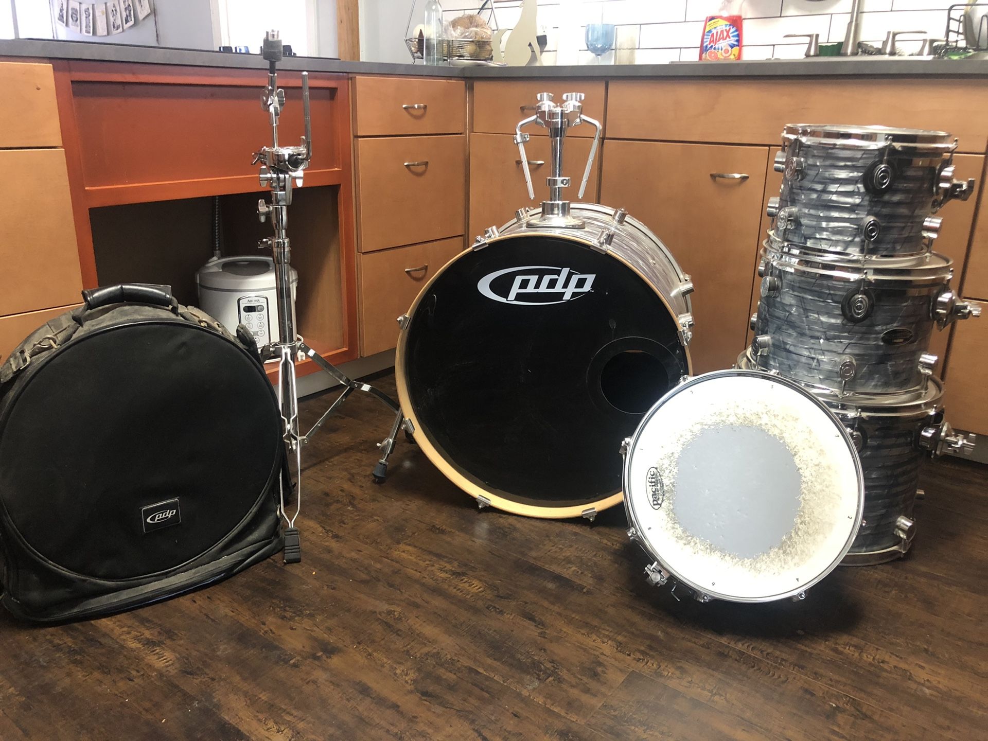 PDP Cx Series 5 piece drum set for Sale in Phoenix, AZ OfferUp