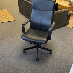Executive Office Chair