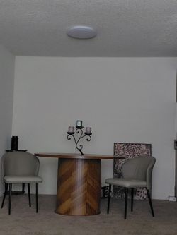 Dining room table