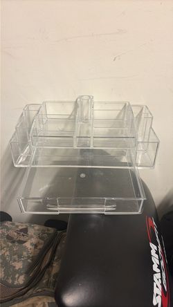 Makeup organizer