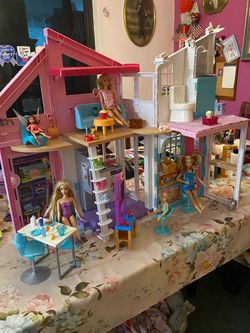 Barbie Malibu House