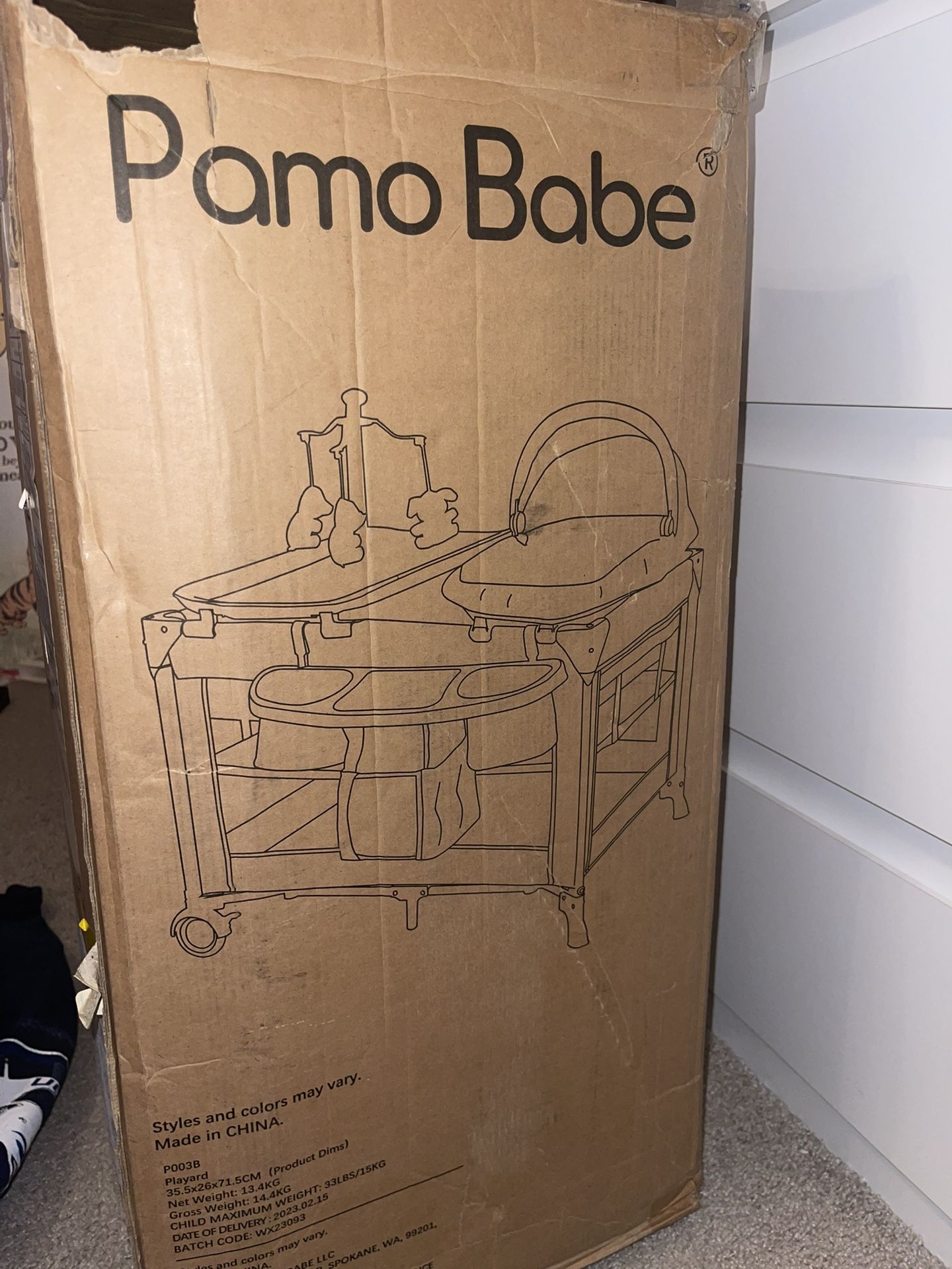 New condition pack n play/ baby changing table/ play yard