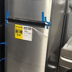 Brand New Refrigerator $549 Super Sale 