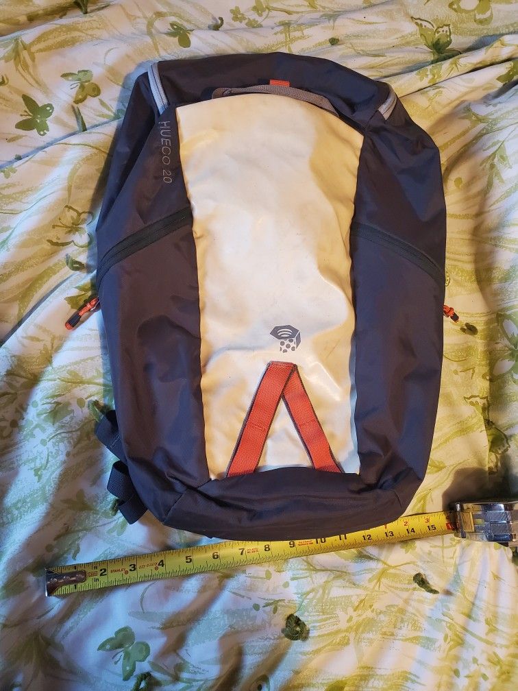 Mountain Hardware Hueco 20 backpack
