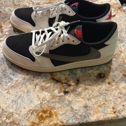 Jordan 1 Low Travis Scott Olive VNDS