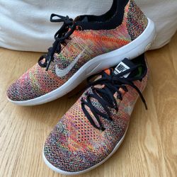 Nike Running Shoes Womens 7.5