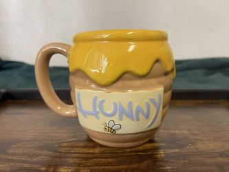 DISNEY Winnie the Pooh Large 3D Coffee Mug 23 Oz Hunny Pot