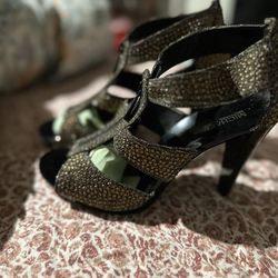 Micheal Kors Heel