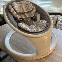 Munchkin® Bluetooth Enabled Lightweight Baby Swing
