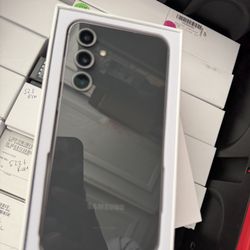 Samsung Galaxy S23FE 128GB unlocked Any Sim