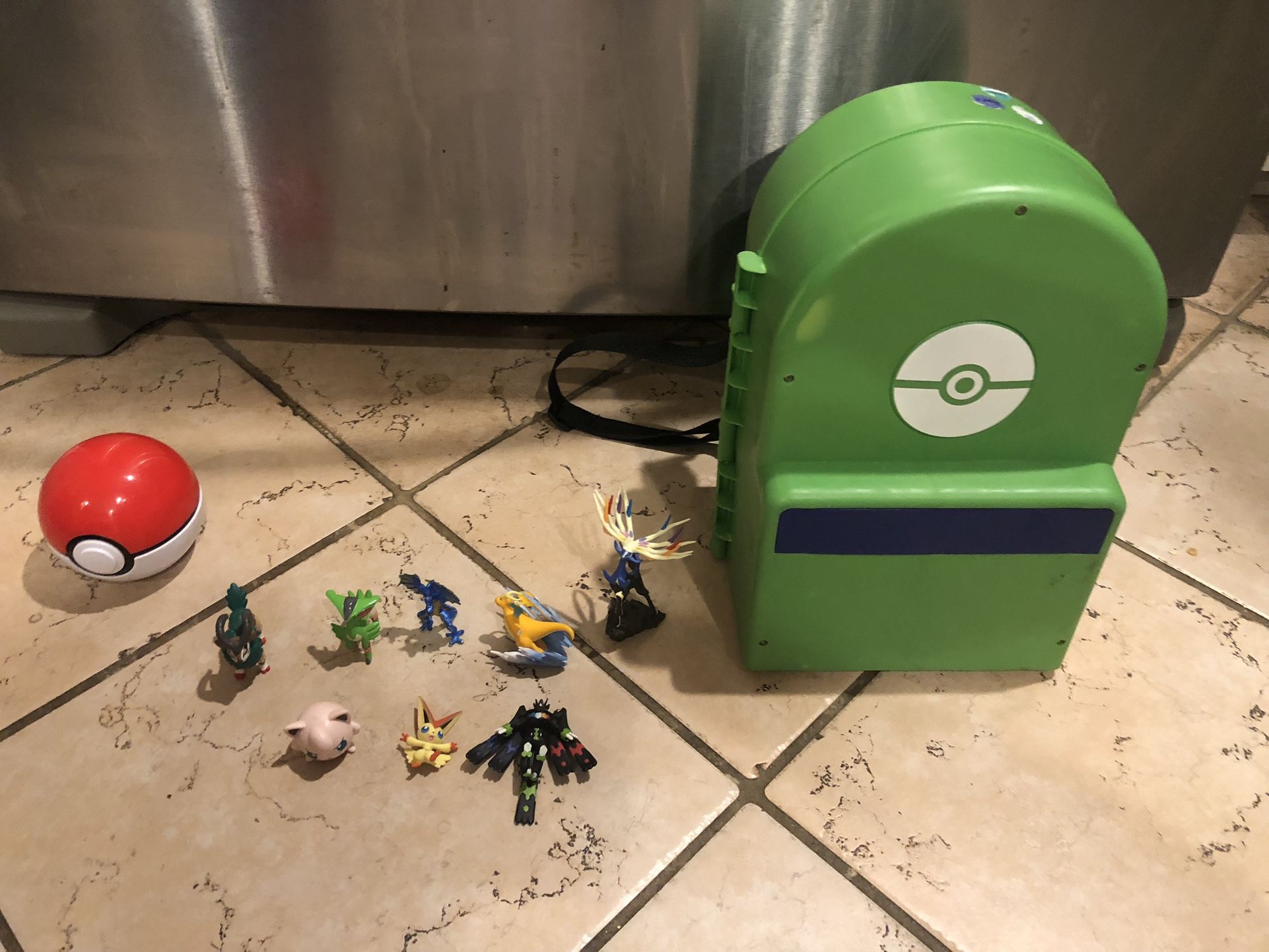 Pokémon Lot With Characters