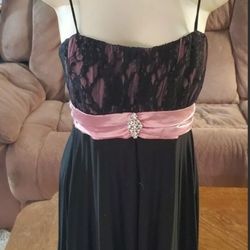 Juniors Pink w/ Black Lace Overlay Dress To Knee, Empire Waist Size Large