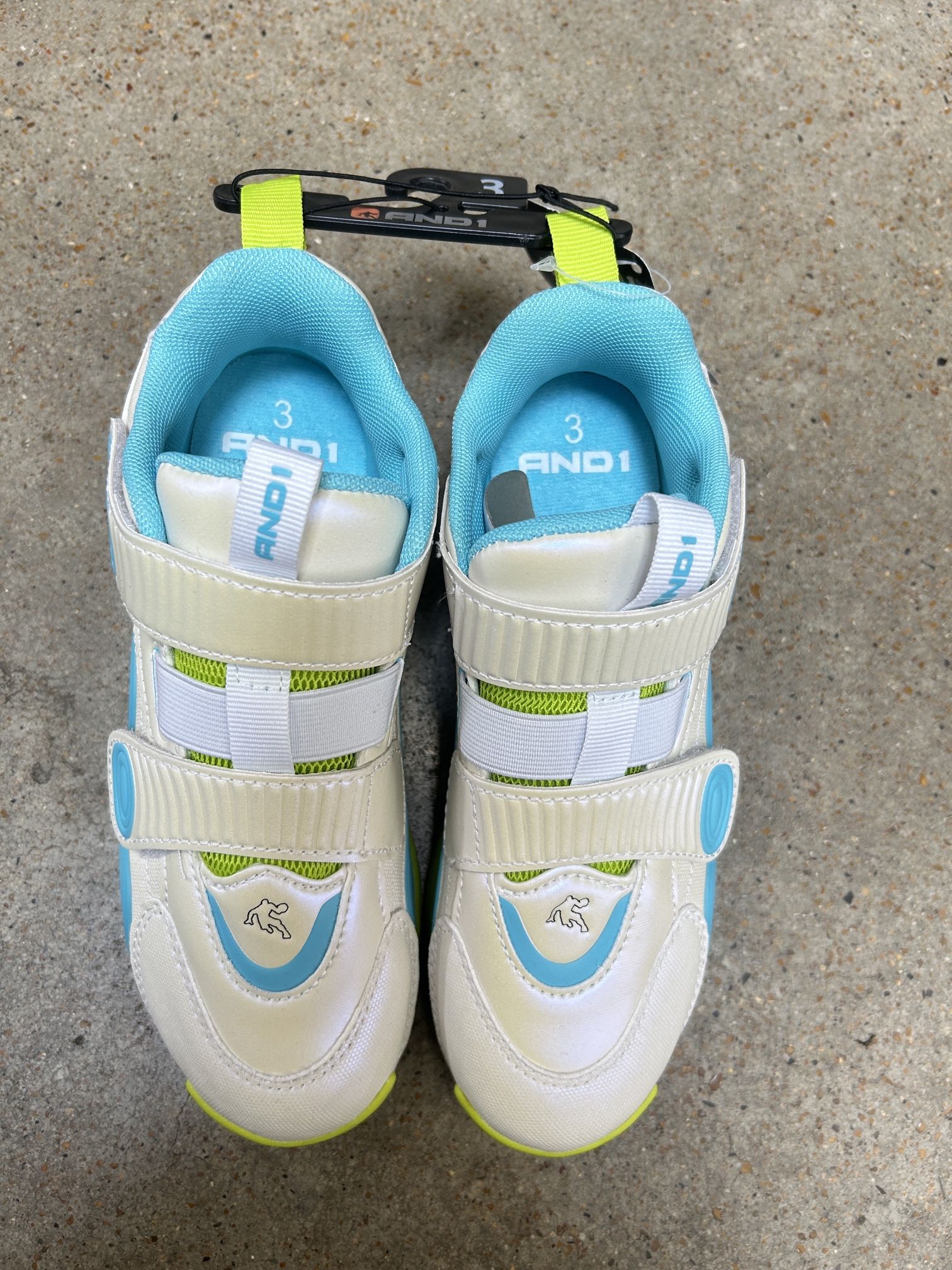 NWT And1 boys basketball Sneakers Size 3