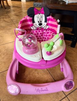 Minnie Mouse Walker