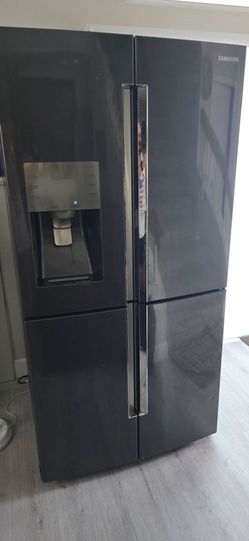 Refrigerator |  French 4 Door | Full Sized