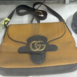 Gucci Dahlia Messenger Small Leather Bag