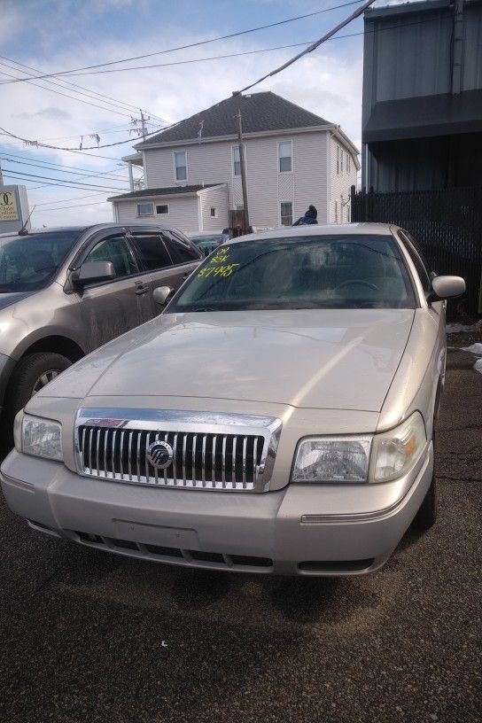 2009 Mercury Grand Marquis