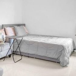 Queen Bed With Mattress And Topper
