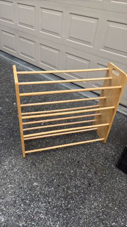 Wooden shoe rack