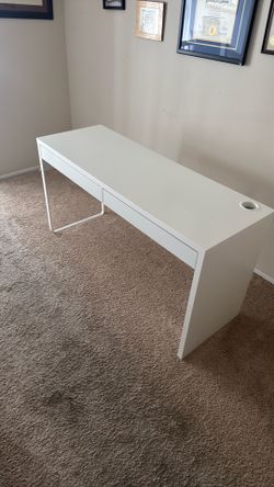 IKEA MICKE white desk
