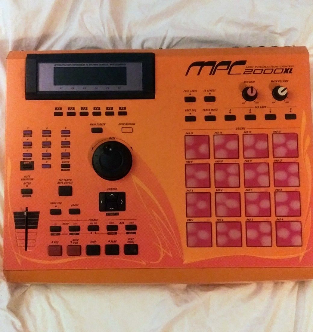 AKAI MPC 2000XL