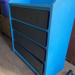 Child Craft DRESSER with Changing Table On Top