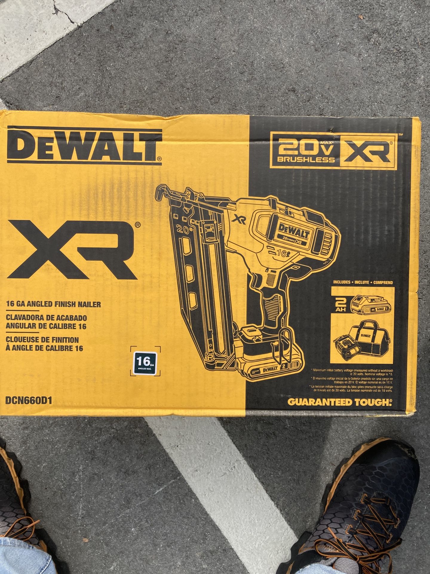 🔥 DeWalt 16-Gauge Finish Nailer – Brand New in Box w/ Battery 🔥