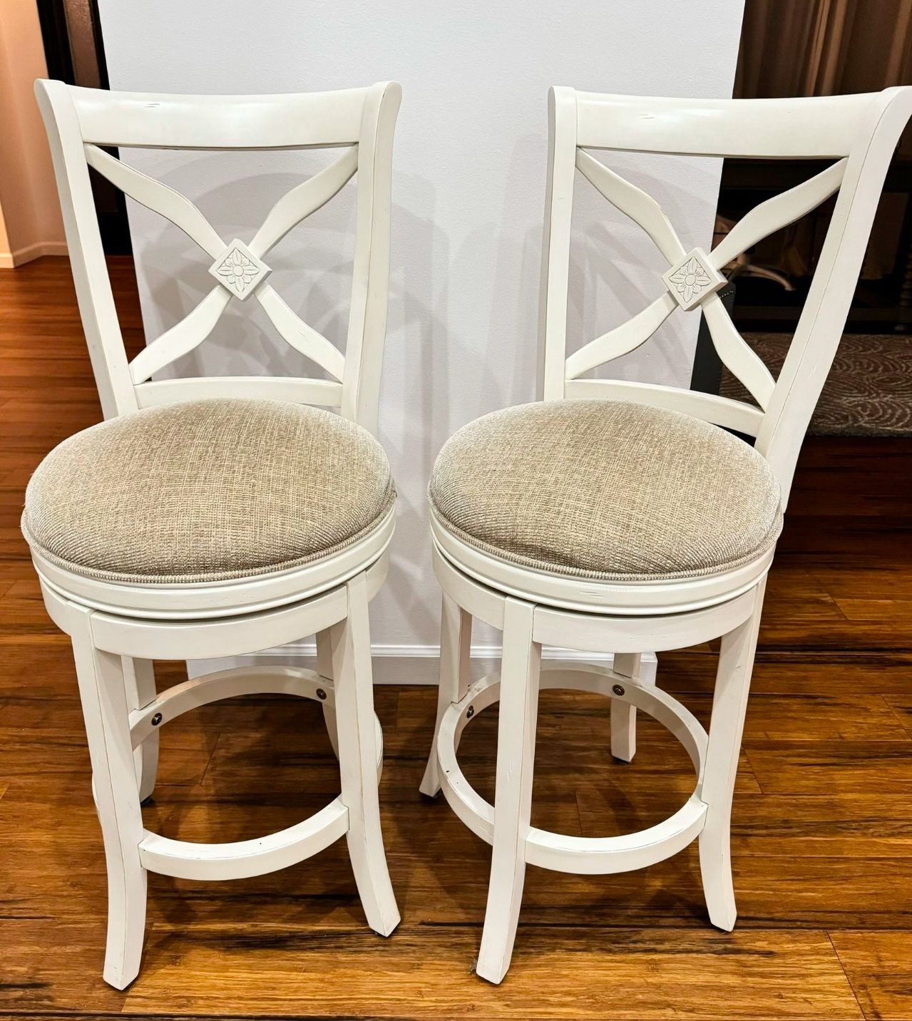 Cheri Swivel Stool Set Of 2