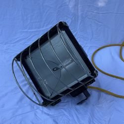 Heavy-Duty Industrial Flood Light w/ Protective Cage – Works Great