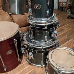 Tama Drums 