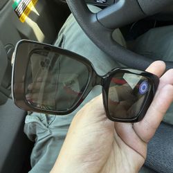 Gucci Sunglasses New!
