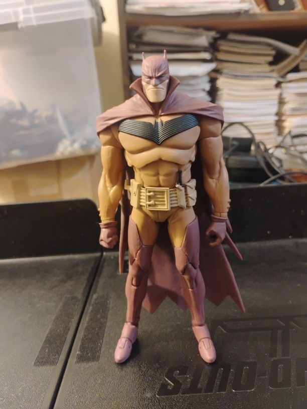 Mcfarlane DC Multiverse Batman White Knight Figure