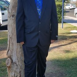 Covington Black Men's Suit 