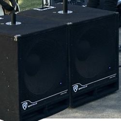 2 Subwoofer 18 Amplificados Rockville 
