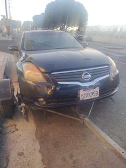 2007 -2012 Nissan Altima 3.5 ( Parts only)