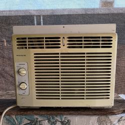 Air Condition Ac  Frigidaire For Window Working But Don't Get That Cold