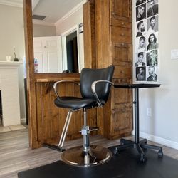 Wood Salon Station/ Estación De Mancera Para Salón 