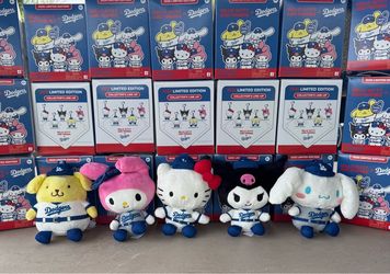 Hello Kitty and Friends x LA Dodgers Plush Clip