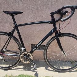 Raleigh Revenio 2.0 Road Bike