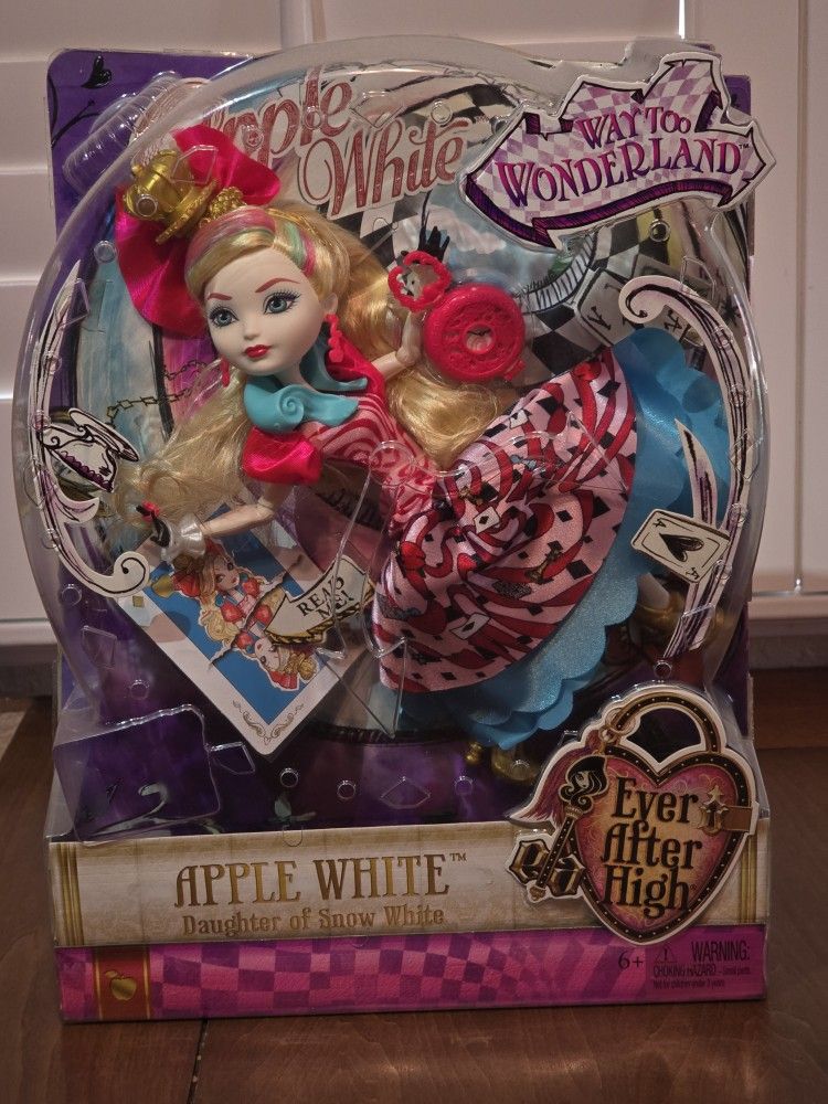 Ever After High Way Too Wonderland Apple White Doll (NIB)