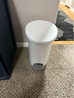 Trash can