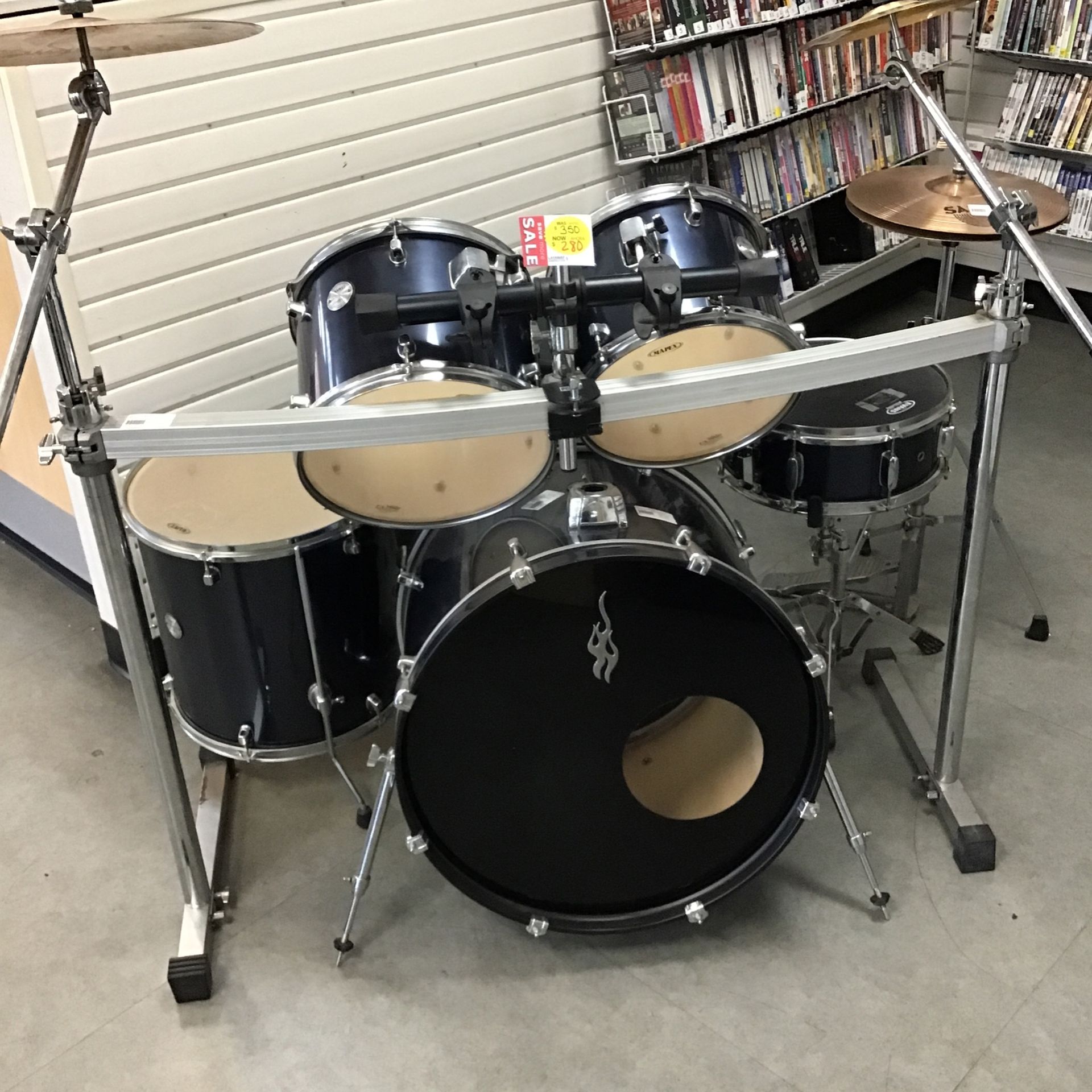Mapex Voyager Drum Set