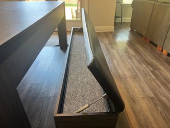 Convertible dining room table