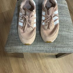 Adidas Size 9 Women’s