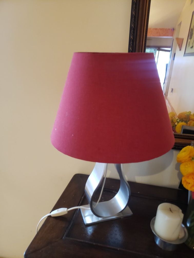 Table lamp